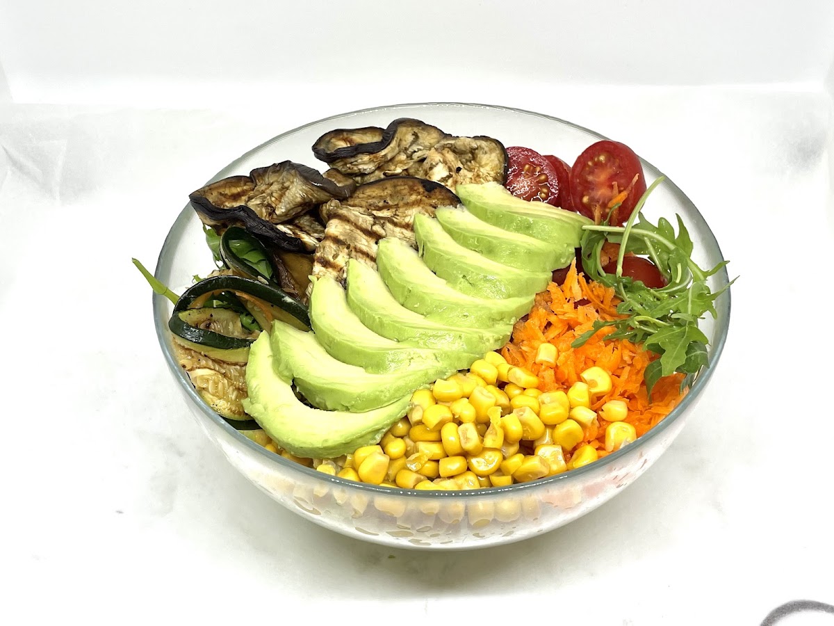 Insalata fresca con avocado
